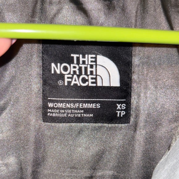 The North Face Women's Charcoal Puffer Coat - Picture 3 of 4